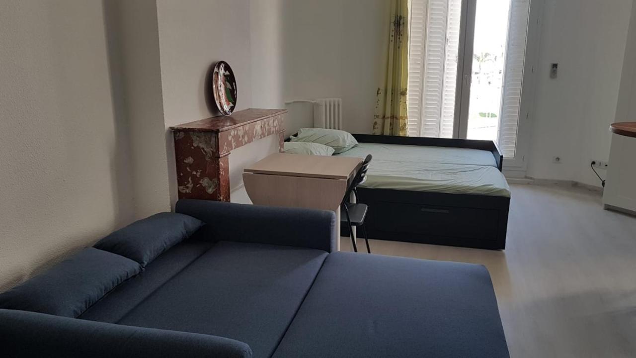 Studio With Sea View For 2 People Τουλόν Εξωτερικό φωτογραφία