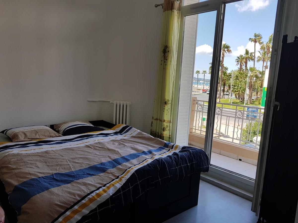 Studio With Sea View For 2 People Τουλόν Εξωτερικό φωτογραφία